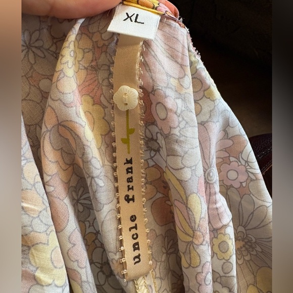 Uncle Frank yellow flowy floral dress statement sleeves lightweight sz XL used - Picture 7 of 7